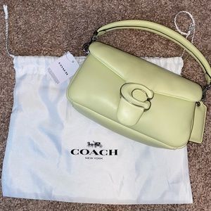 Coach Pillow Tabby 18 (Pale Lime)